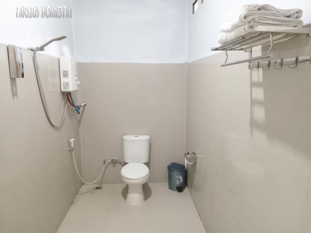 Tarsius Home Stay Rinondoran Bagian luar foto