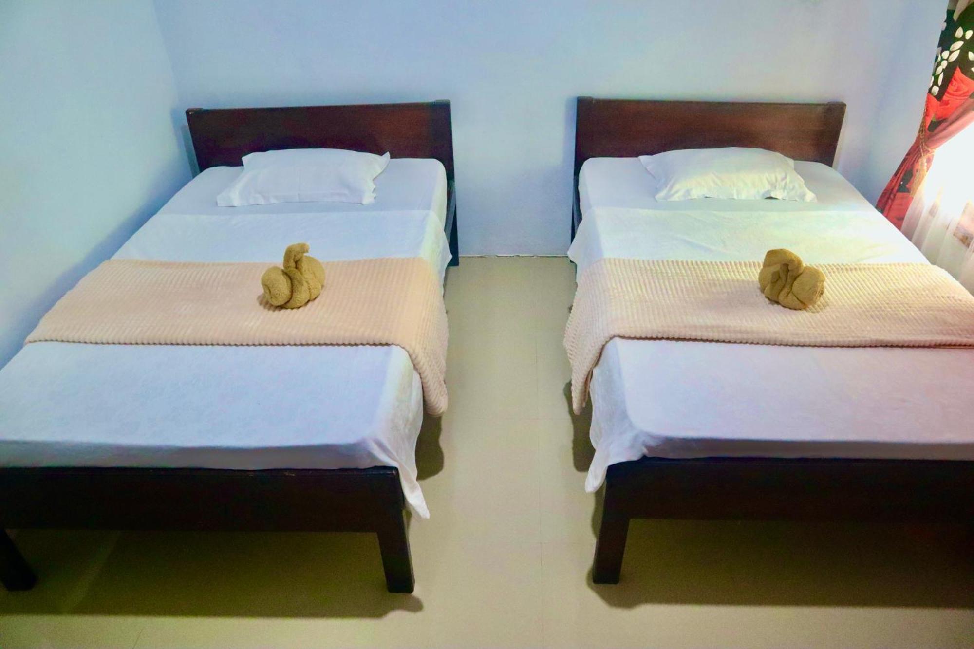 Tarsius Home Stay Rinondoran Bagian luar foto